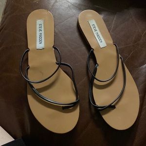 Steve Madden size 9 sandals with black straps